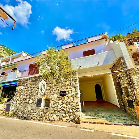 Casa Ella With Private Parking *