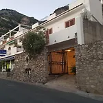 Casa Ella With Private Parking *
