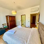 Semesterbostad Casa Ella With Private Parking