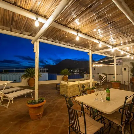 펜션 Casa Ella With Private Parking 프라이아노