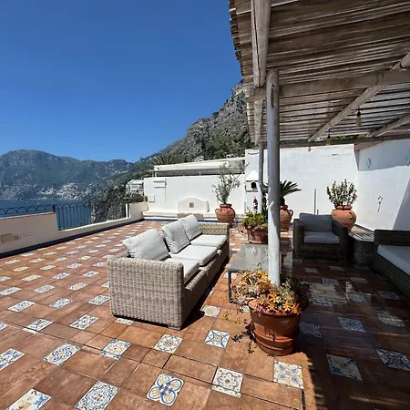 Casa Ella With Private Parking Holiday home