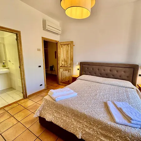 Casa Ella With Private Parking プライアーノ