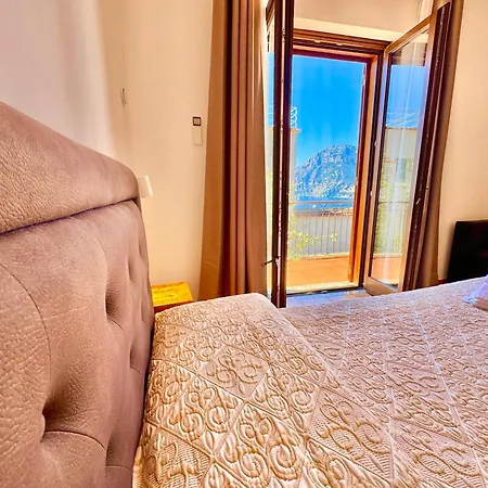 Casa Ella With Private Parking 別荘