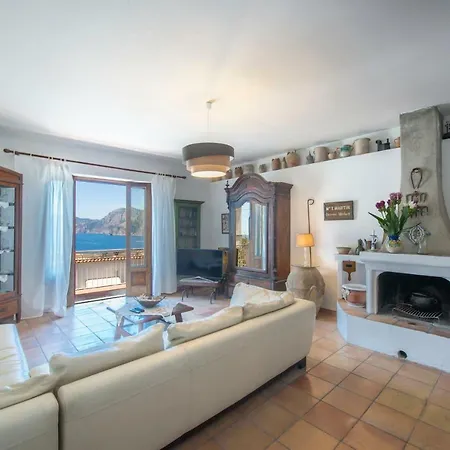 Casa Ella With Private Parking Holiday home