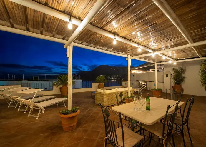 Сasa de vacaciones Casa Ella With Private Parking Praiano