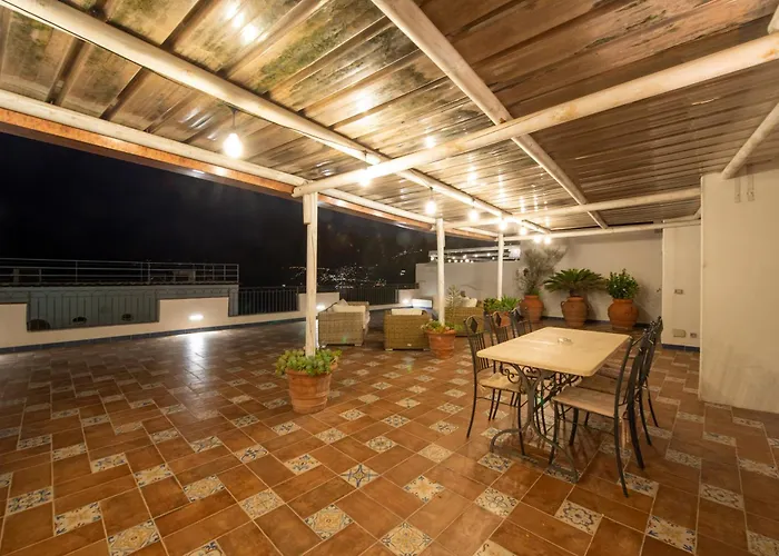Сasa de vacaciones Casa Ella With Private Parking *